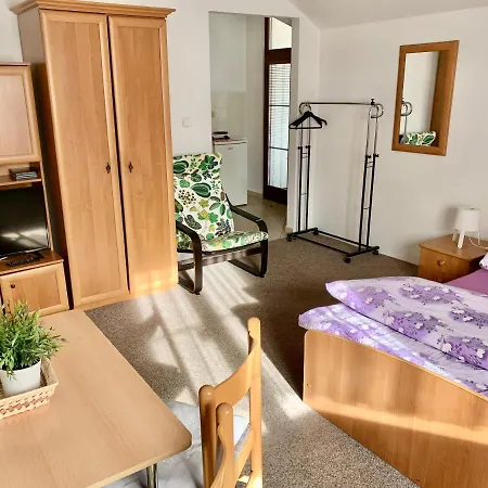 Lenka 1 Guest house 3*